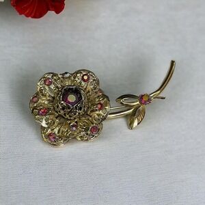 1961 Sarah Coventry Aurora Borealis Brooch